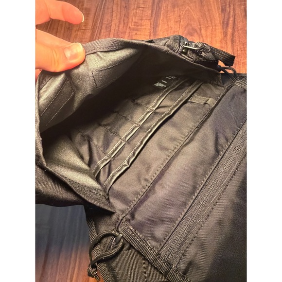 Brand NEW 5.11 Tactical #56635 Daily Deploy Push Pack Black Bag 5L - Picture 5 of 5